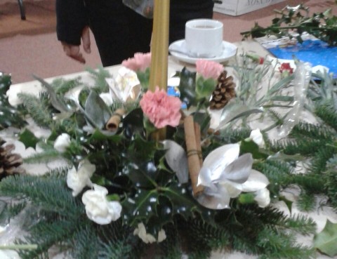 2016-11-29-christmas-floral-workshop-by-sue-rollisson-1