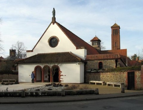 Shrine_of_Our_Lady_of_Walsingham,_Little_Walsingham,_Norfolk_-_geograph.org.uk_-_339149