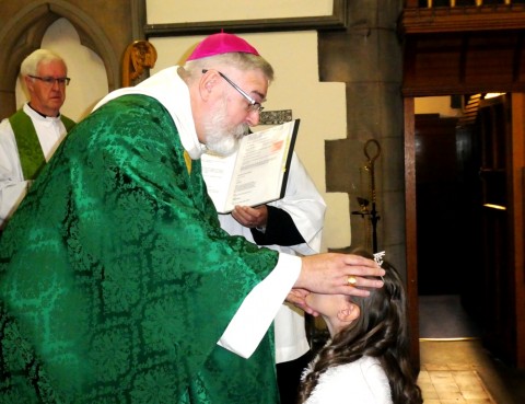 2018. 09. 23 - Confirmation by Bishop Jonathan - PL (08)